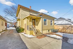 713 W Lawn Ave, Racine, WI 53405 - Photo 3