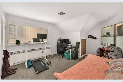 2024 E Newberry Blvd, Milwaukee, WI 53211 - Photo 15