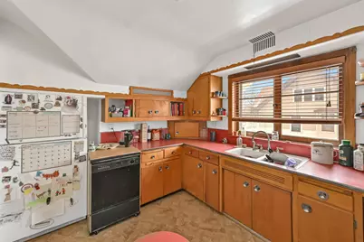 2024 E Newberry Blvd, Milwaukee, WI 53211 - Photo 13