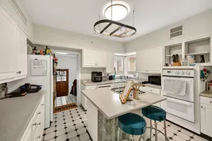 2024 E Newberry Blvd, Milwaukee, WI 53211 - Photo 23