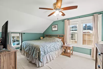 817  Cleveland Ave, Racine, WI 53405 - Photo 13