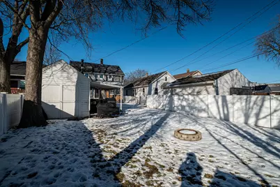 817  Cleveland Ave, Racine, WI 53405 - Photo 23