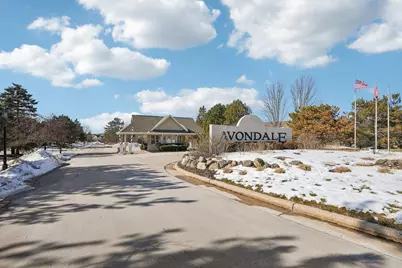 N21W24045  Garden Cir #F, Pewaukee, WI 53072 - Photo 9