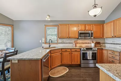 N21W24045  Garden Cir #F, Pewaukee, WI 53072 - Photo 15