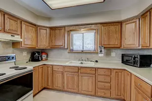 1531 N 116th St, Wauwatosa, WI 53226 - Photo 5