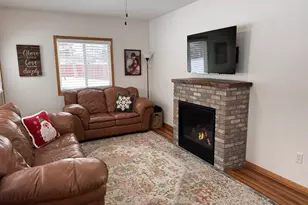 W8321 Homestead Pl, Onalaska, WI 54650 - Photo 5