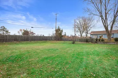 15620 W Saint Francis Dr, New Berlin, WI 53151 - Photo 15