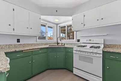 15620 W Saint Francis Dr, New Berlin, WI 53151 - Photo 23