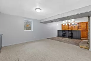 15620 W St Francis Dr, New Berlin, WI 53151 - Photo 29