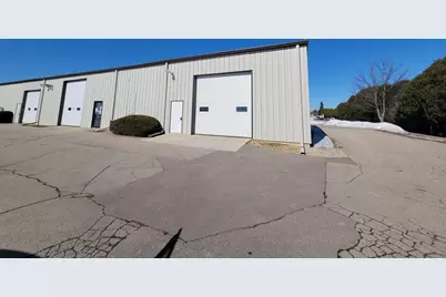 505 S Nathan Ln #4B, Elkhorn, WI 53121 - Photo 11