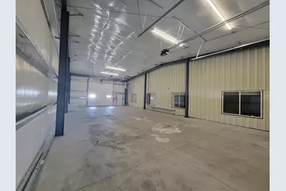 505 S Nathan Ln #4B, Elkhorn, WI 53121 - Photo 3