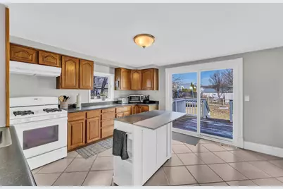 550  Gifford St, Genoa City, WI 53128 - Photo 11