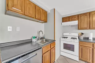 550 Gifford St, Genoa City, WI 53128 - Photo 15