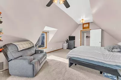 550  Gifford St, Genoa City, WI 53128 - Photo 37