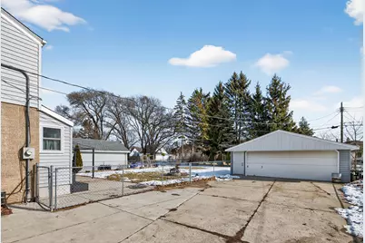 3360 S 65th St, Milwaukee, WI 53219 - Photo 23