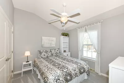 955  Dana Ln, Waukesha, WI 53189 - Photo 37