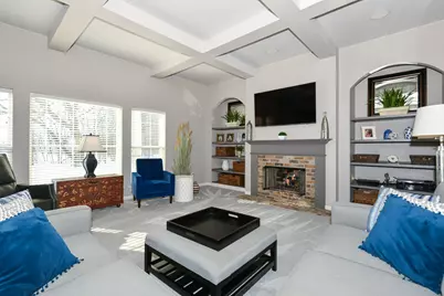 955  Dana Ln, Waukesha, WI 53189 - Photo 5