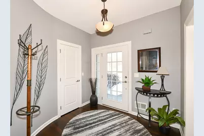 955  Dana Ln, Waukesha, WI 53189 - Photo 3