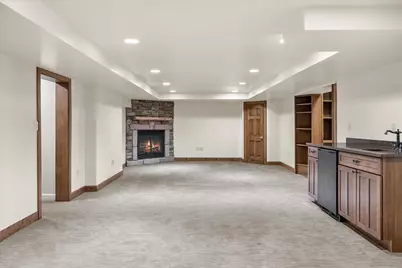 9421 N Lake Dr, Bayside, WI 53217 - Photo 35