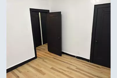 915 N 24th St, Milwaukee, WI 53233 - Photo 23