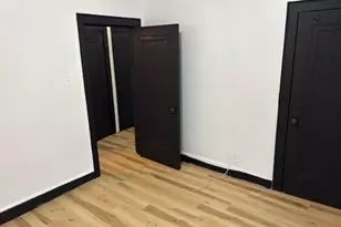 915 N 24th St, Milwaukee, WI 53233 - Photo 23