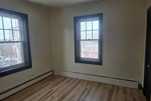 915 N 24th St, Milwaukee, WI 53233 - Photo 7