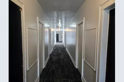 915 N 24th St, Milwaukee, WI 53233 - Photo 11