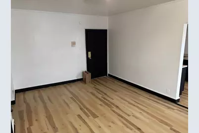 915 N 24th St, Milwaukee, WI 53233 - Photo 15