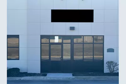 750  Veterans Pkwy #105, Lake Geneva, WI 53147 - Photo 1