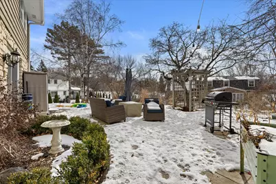 18765  Le Chateau Dr, Brookfield, WI 53045 - Photo 33