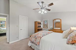 7245 S Hillendale Dr, Franklin, WI 53132 - Photo 25