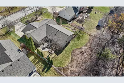 7245 S Hillendale Dr, Franklin, WI 53132 - Photo 45