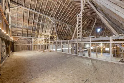 1052  Arrowhead Rd, Grafton, WI 53024 - Photo 49