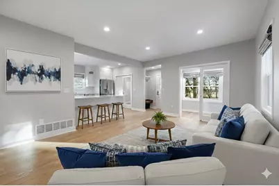 1052  Arrowhead Rd, Grafton, WI 53024 - Photo 13