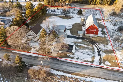 1052  Arrowhead Rd, Grafton, WI 53024 - Photo 59