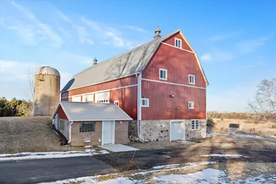 1052  Arrowhead Rd, Grafton, WI 53024 - Photo 45