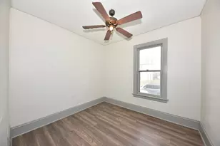 3413 W Vine St, Milwaukee, WI 53208 - Photo 9