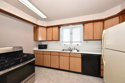 234 N 37th St, Milwaukee, WI 53208 - Photo 7