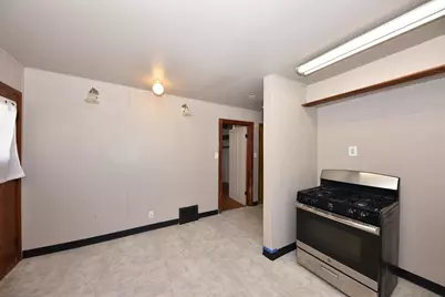 234 N 37th St, Milwaukee, WI 53208 - Photo 11