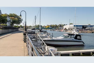 4  Gaslight Dr #211, Racine, WI 53403 - Photo 47