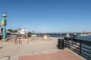 4 Gas Light Dr, Racine, WI 53403 - Photo 45