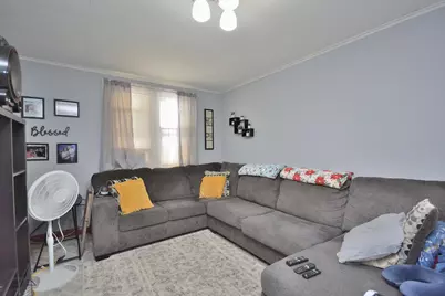 2148 S 33rd St #A, Milwaukee, WI 53215 - Photo 3