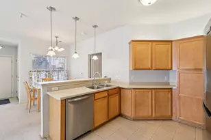 9405 S Cobblestone Way, Franklin, WI 53132 - Photo 3