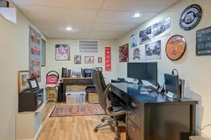 1291 Martha Washington Dr, Wauwatosa, WI 53213 - Photo 31