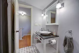 1291 Martha Washington Dr, Wauwatosa, WI 53213 - Photo 11