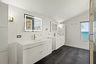 2533 Lakeshore Dr, Sheboygan, WI 53081 - Photo 21