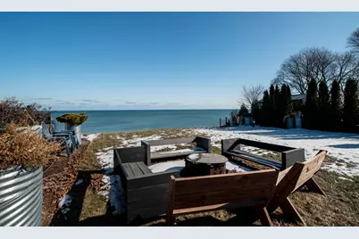 2533  Lakeshore Dr, Sheboygan, WI 53081 - Photo 7