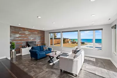 2533  Lakeshore Dr, Sheboygan, WI 53081 - Photo 13