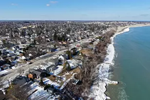 2533 Lakeshore Dr, Sheboygan, WI 53081 - Photo 43