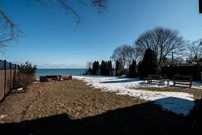 2533  Lakeshore Dr, Sheboygan, WI 53081 - Photo 31